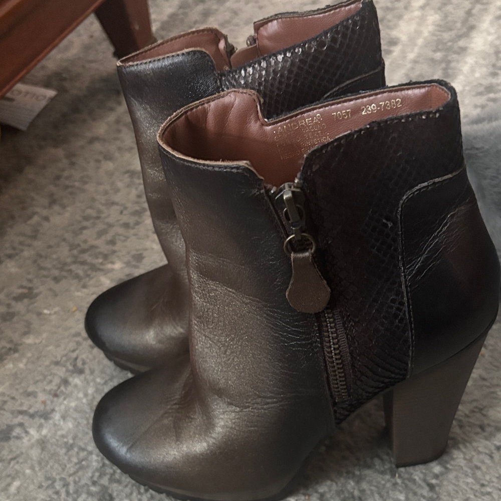 NWOT Andrea Candela Women Heeled Boots 7057 Size 7.5 - Picture 2 of 7